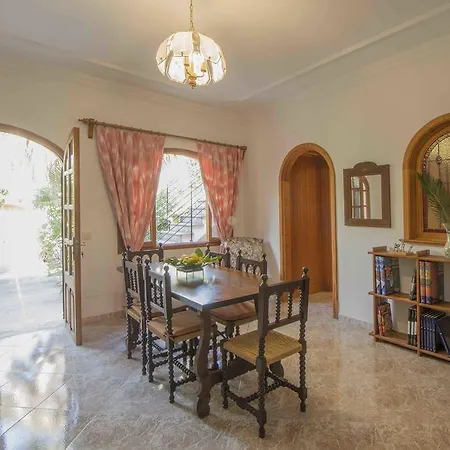 Holiday home Ca Na Vilaneta